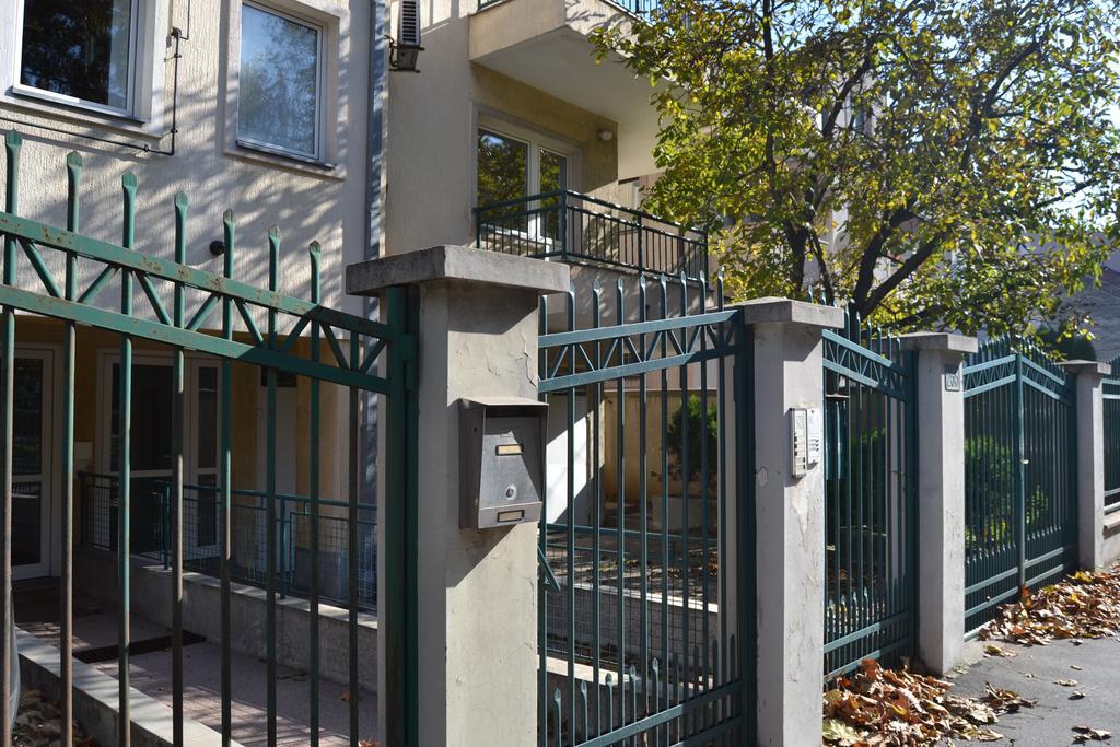 Villa K Apartments Белград Номер фото