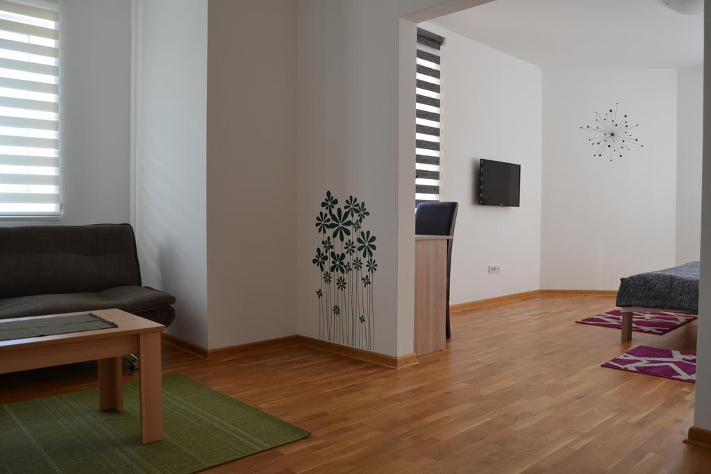 Villa K Apartments Белград Номер фото